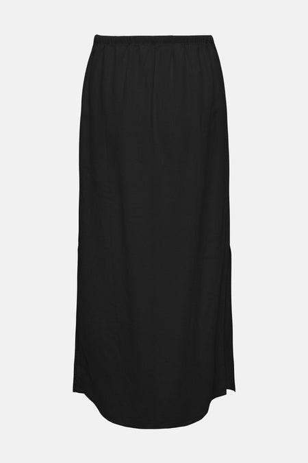 Jupe longue noire de JDY, avec taille élastique et une fente sur le côté.
