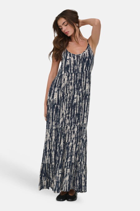 Blauw mouwloos maxi-kleedje van ONLY met een gebroken wit abstract patroon.