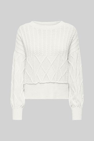 Gebroken witte gebreide trui met kabels.