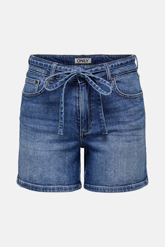Mid blue denim short van ONLY, met strikceintuur.