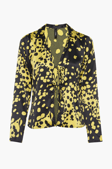 Gele blouse met lange mouwen van ONLY, met zwarte stippen all-over en knoopdetail.