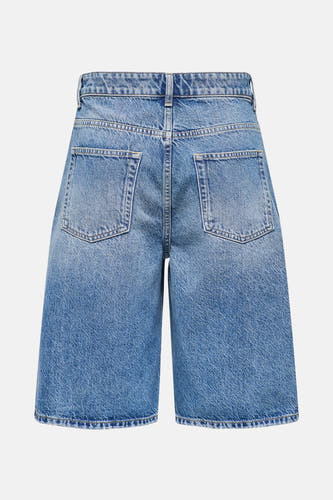 Short, mid-length blue denim short from ONLY, with back pockets and stonewashed details.