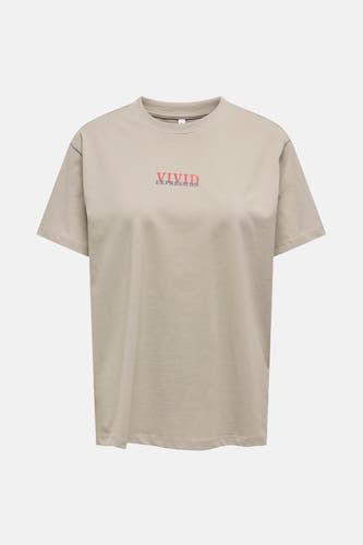 Beige T-shirt met korte mouwen van ONLY, met roze tekstprint op de borst.
