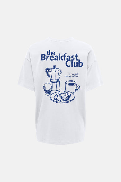 Wit T-shirt van ONLY, met een blauwe opdruk van ontbijt ingrediënten op de achterkant.
