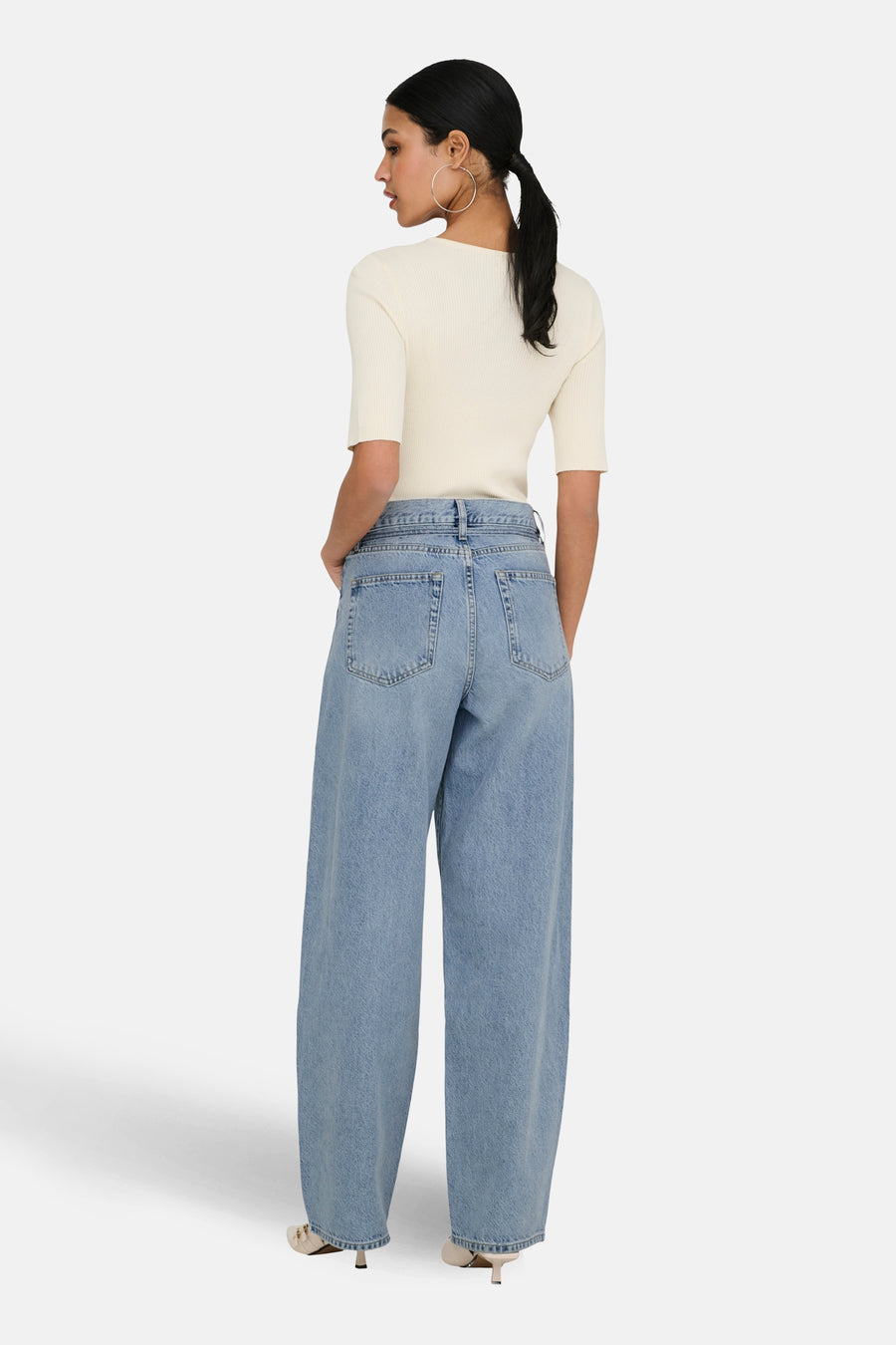 Lichtblauwe rechte jeans van ONLY, met steekzakken en hoge taille.