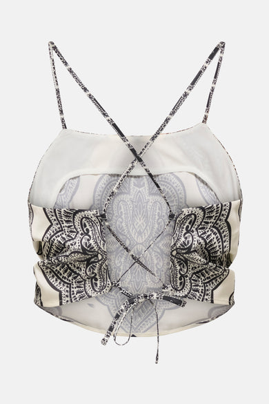 Blouse écru sans manches ONLY, avec imprimé paisley, bandes croisées sur le dos et fermeture éclair.