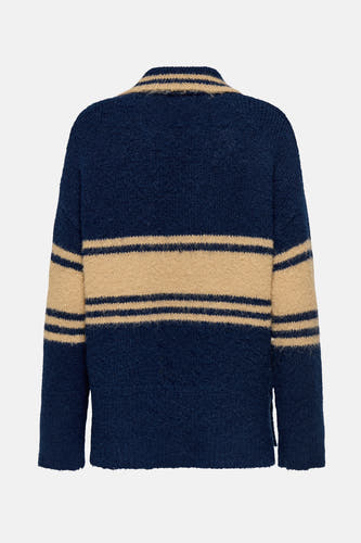 Blauwe trui van ONLY® met beige strepen en een gebreide textuur, gezien vanaf de achterkant.
