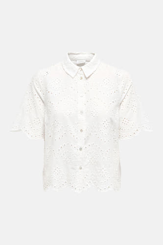 Chemise blanche en coton ONLY, avec détails brodés et manches courtes.