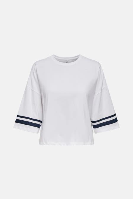 Witte top met korte mouwen van ONLY, met donkerblauwe strepen op de mouwen.
