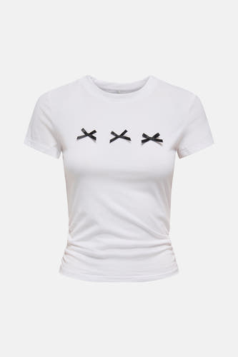 T-shirt blanc à manches courtes d'ONLY, avec des détails pliés sur l'arrière.