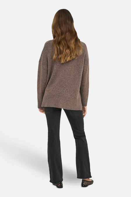 Pull met ronde hals - bruin