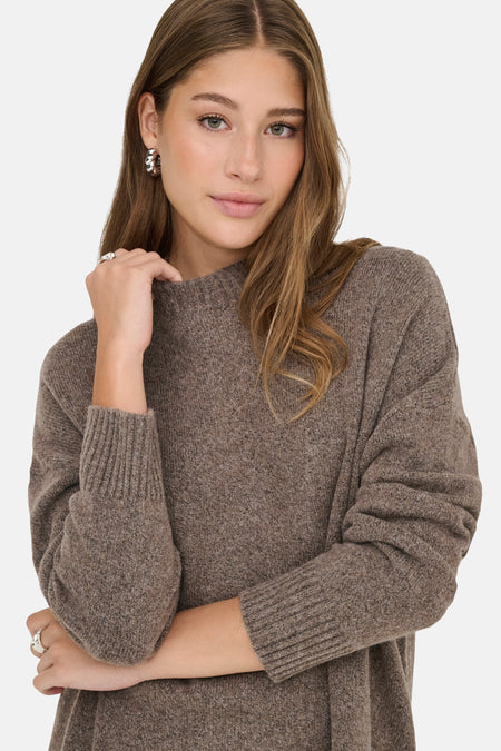 Pull met ronde hals - bruin