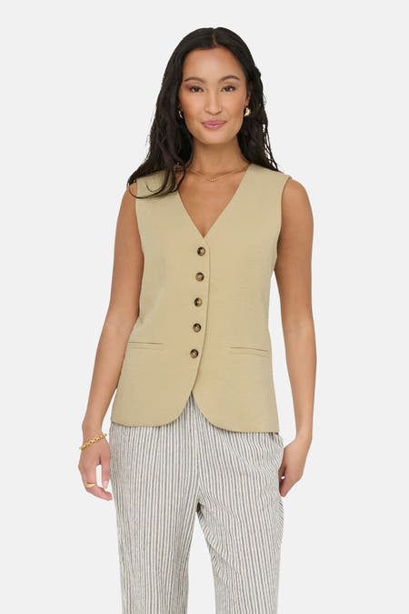 Ecru blazer van JDY, met knoopsluiting en gestreepte broek.
