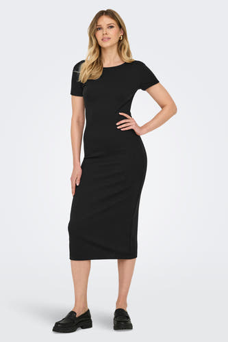 Robe noire à manches courtes de ONLY, avec une texture rayée et un col rond.