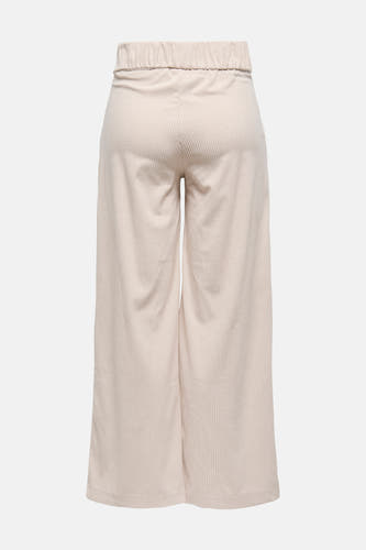 Ecru broek van JDY, met een ribstof textuur en een elastische tailleband, gezien van achteren.
