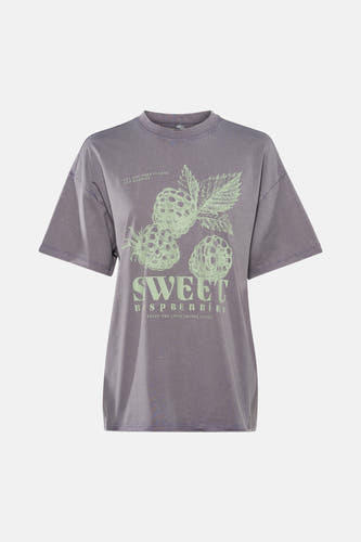 T-shirt gris à manches courtes ONLY, avec un imprimé de framboises et le texte 'Sweet Raspberries'.