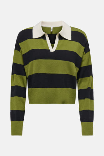 T-shirt vert avec des rayures ONLY, avec une encolure blanche et un V-cou.