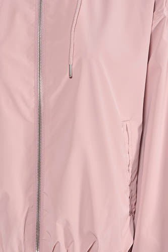 Roze korte jas van ONLY, met rits en trekkoord capuchon, en een zak.