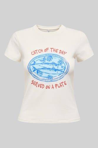 Wit T-shirt met korte mouwen van ONLY, met een grafische print van vissen op een bord.
