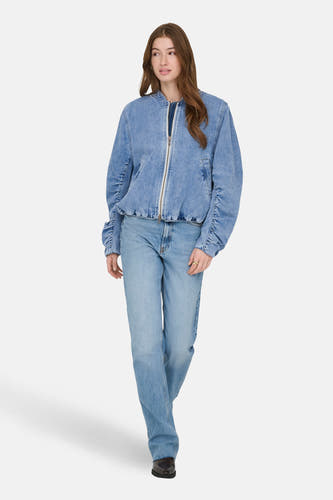 Jeansjas in mid blue denim van ONLY, met lange mouwen en een zilveren ritssluiting.