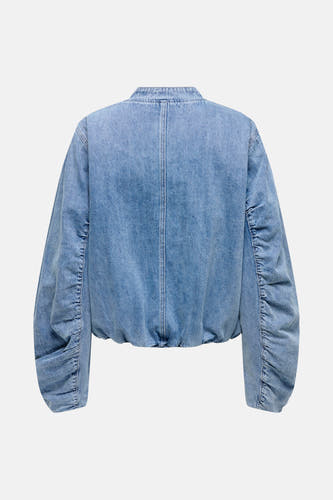 Jean en mid bleu denim ONLY, avec des manches longues et un élastique.