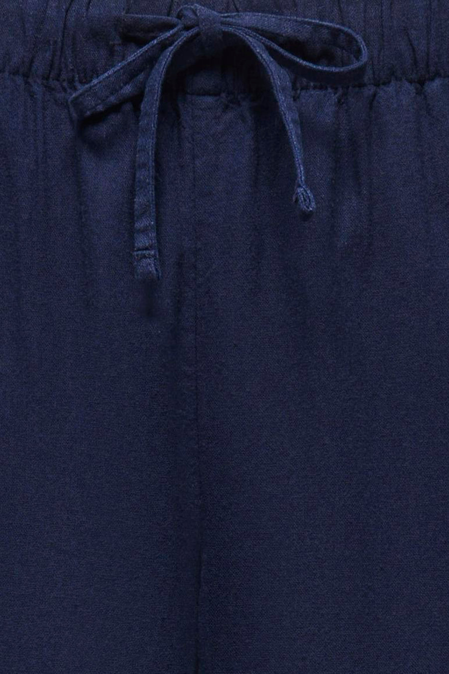 Pantalon bleu d'ONLY avec un cordon de serrage à la taille.