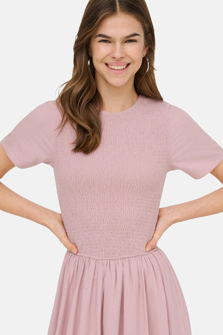 Roze kleedje met korte mouwen van ONLY, met een gerimpelde top en een uitlopende rok.