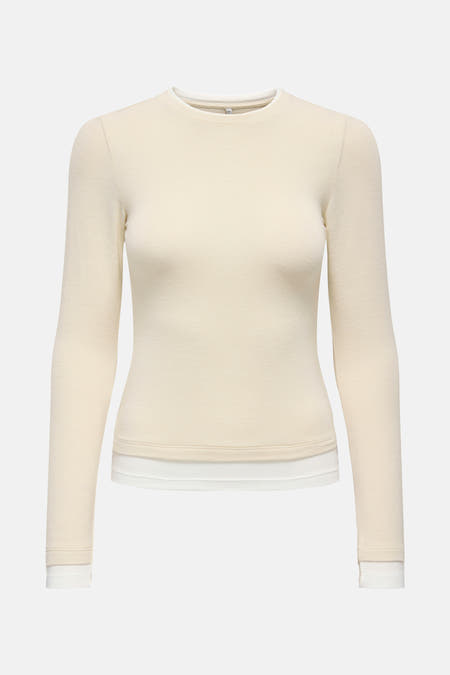 Ecru T-shirt met lange mouwen van ONLY, met een dubbele laag stof aan de hals, zoom en manchetten.