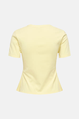 Geel T-shirt met korte mouwen van JDY, met een getailleerde pasvorm en effen design op een witte achtergrond.

