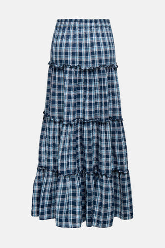 Lange blauwe rok van ONLY, met ruffles en een blauw geruit patroon.
