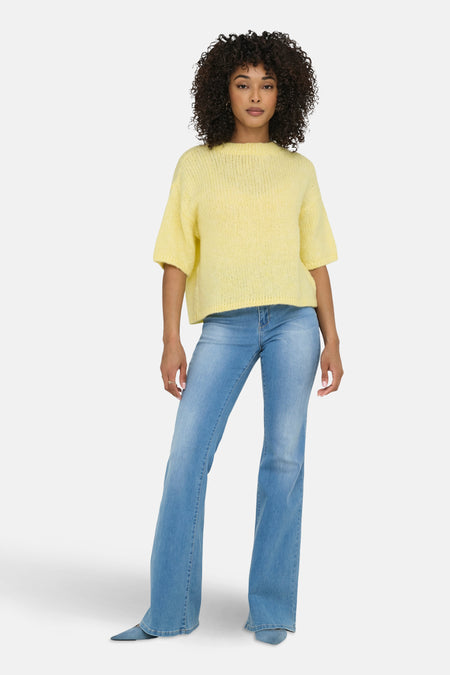 Pull met ronde hals - geel