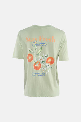 Groen T-shirt met korte mouwen van ONLY, met sinaasappelprint en de tekst "Stay Fresh Oranges".