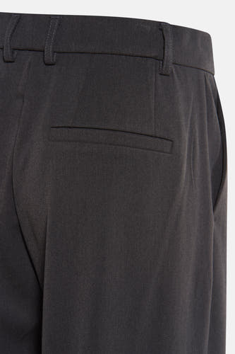Grijze broek van ONLY, met een achterzakdetail en riemlussen.
