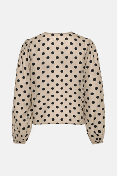 Blouse dorée à longues manches de ONLY, avec un motif à carreaux noirs.