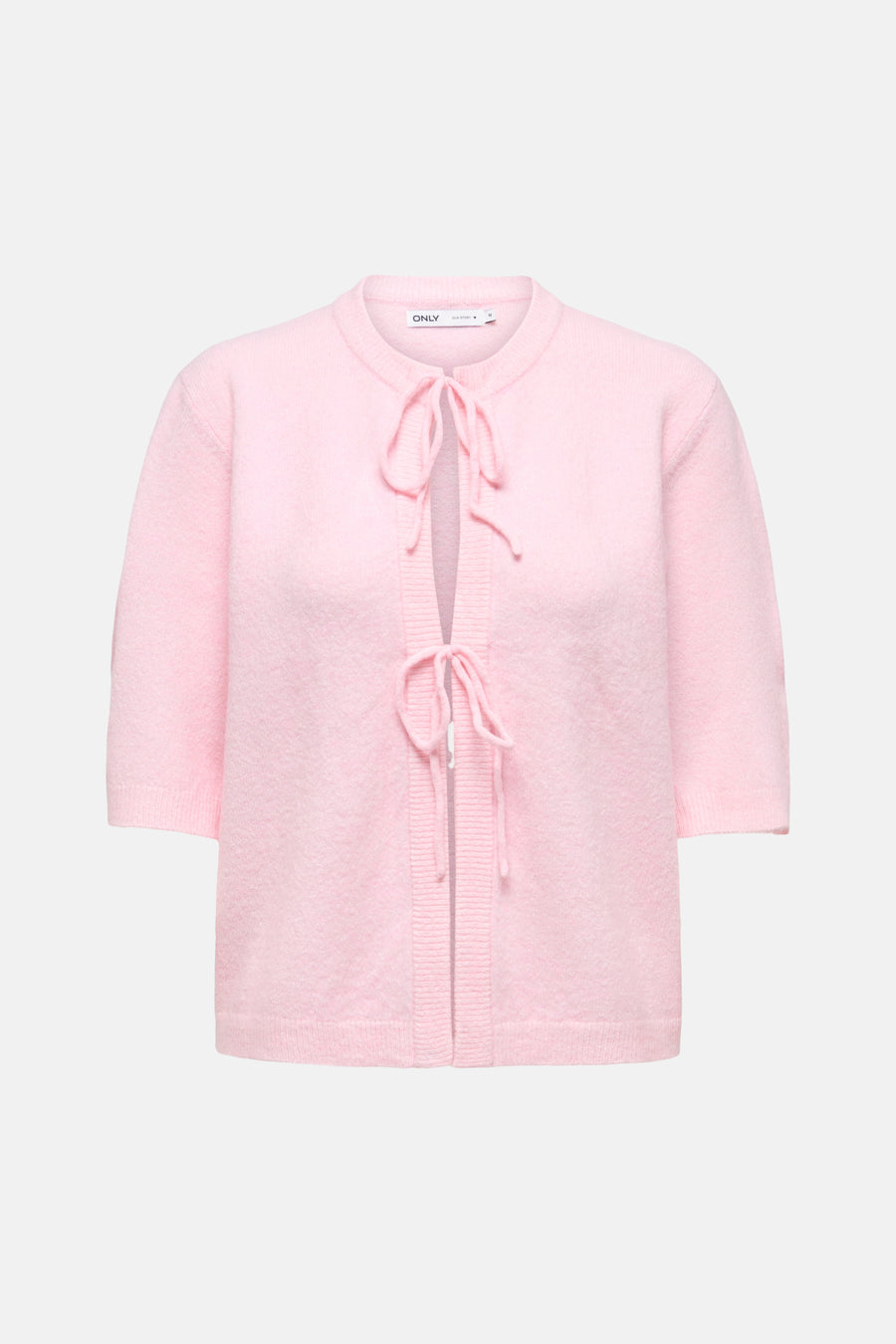 Cardigan rose ONLY® à manches courtes, fermetures à nouer sur le devant et texture douce et duveteuse.