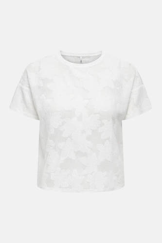 Wit T-shirt van ONLY met een subtiel bloemenpatroon en korte mouwen.
