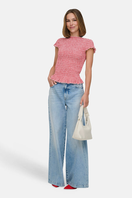 Rode T-shirt met korte mouwen van ONLY, met een gingham ruitmotief en een geplooid detail.