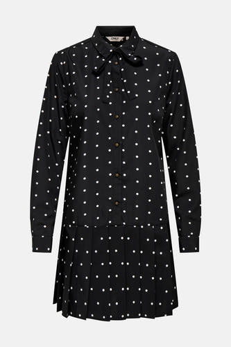 Robe noire à longues manches de ONLY, avec une impression à points blancs et une jupe plissée.