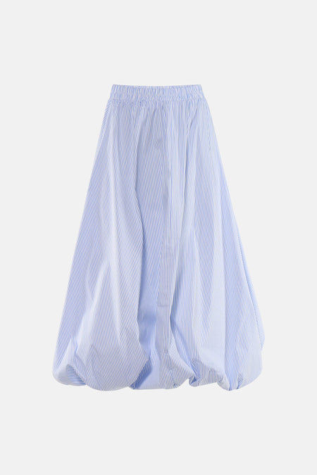 Blauw-witte gestreepte lange rok van ONLY® met elastische taille en vloeiende A-lijn, front view