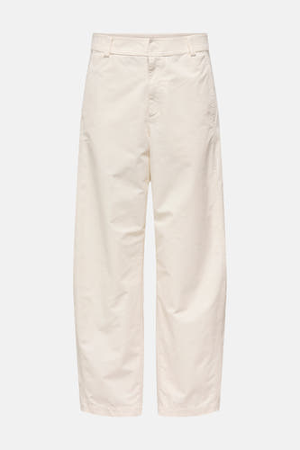 Chino beige de ONLY, avec jambes larges et passants de ceinture, texture unie.