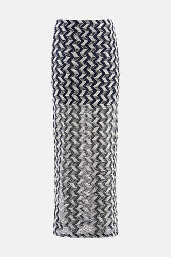 Lange rok met zwart-wit zigzagpatroon van ONLY®, met transparante details aan de onderkant.