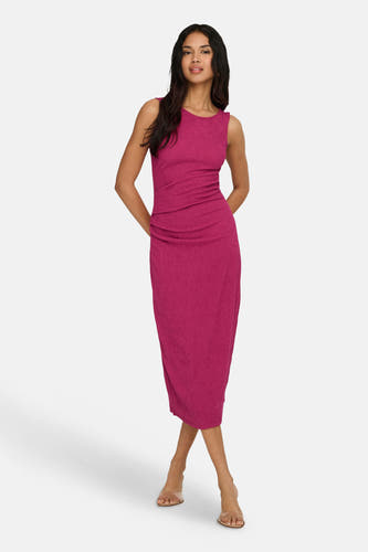 Roze mouwloos kleedje van ONLY® met getextureerde stof en geplooide taille.