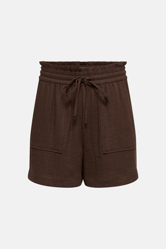 Bruine korte broek van JDY met elastische tailleband en trekkoord, voorzien van zakken, front view
