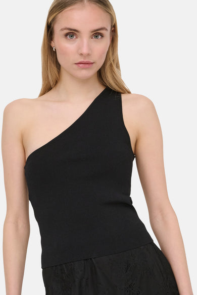 Zwart asymmetrisch mouwloos top van ONLY®, strakke pasvorm, ribstructuur, front view, model met zwarte kanten rok