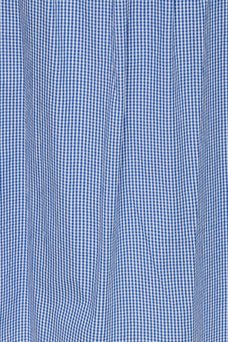 Blauwe lange rok van ONLY® met blauw-wit ruitjespatroon en plooien.