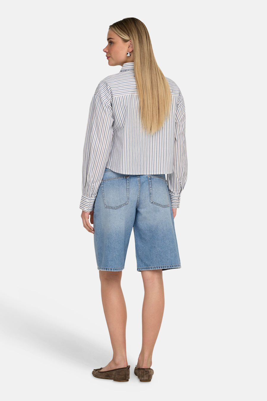 Short - light blue denim