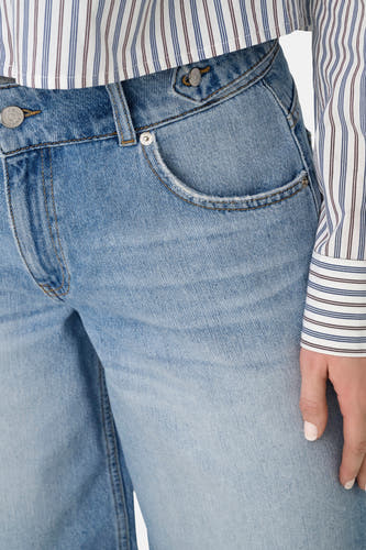 Short - light blue denim