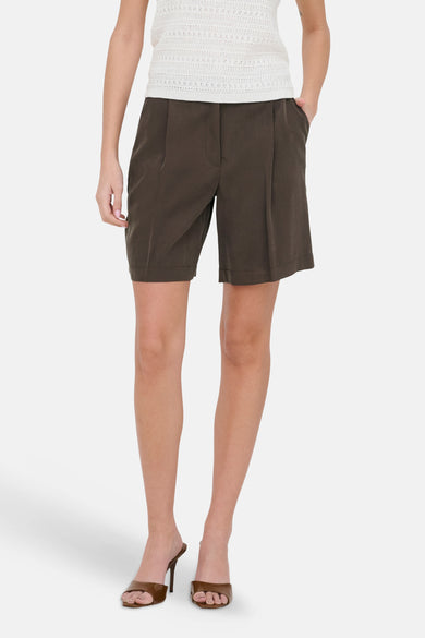 Short - brun