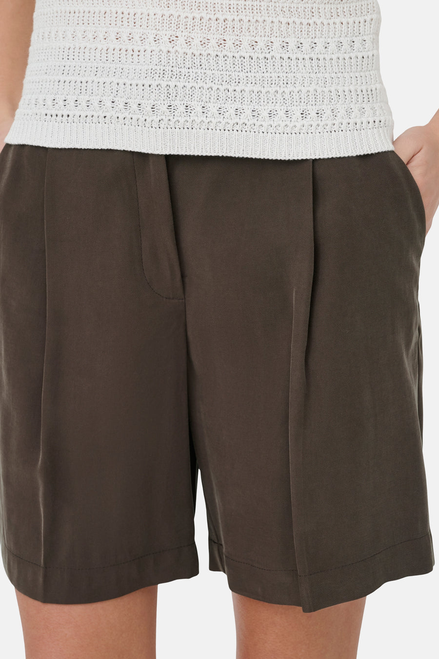 Short - brun