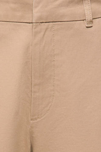 Beige 7/8 broek van JDY, van twillstof, met een riemlus en stiknaden aan de voorkant.